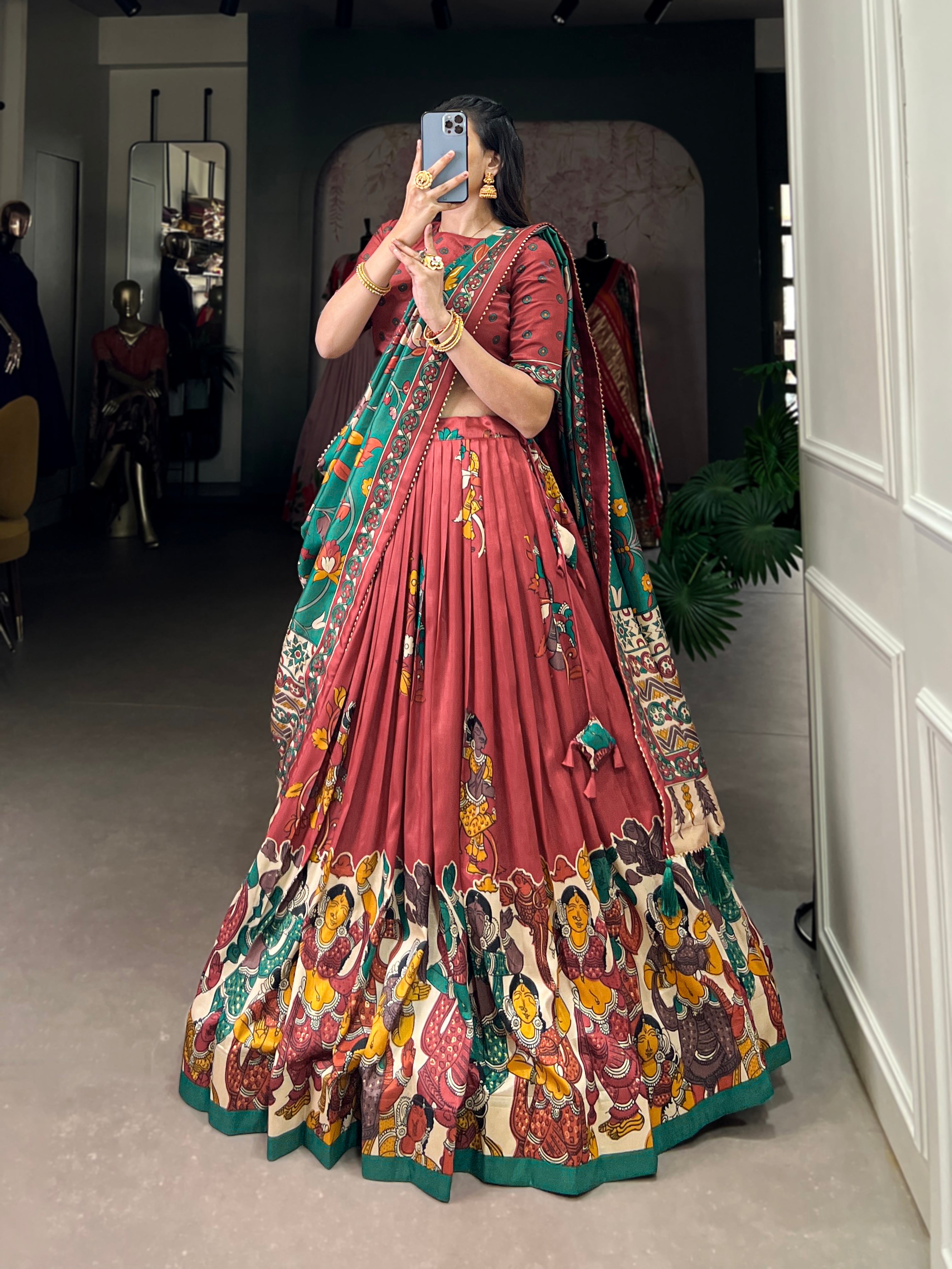 Exclusive Tussar Silk Lehenga Choli Set β Floral & Patola Print Design β¨π